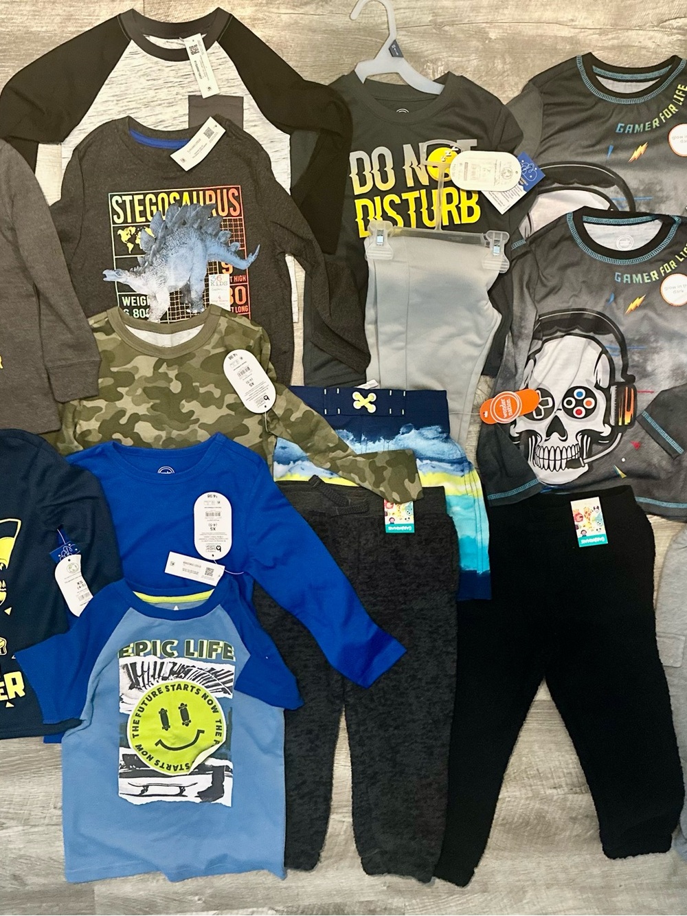 Mixed Bundle of Boys clothes size 4/5 all brand new with tags